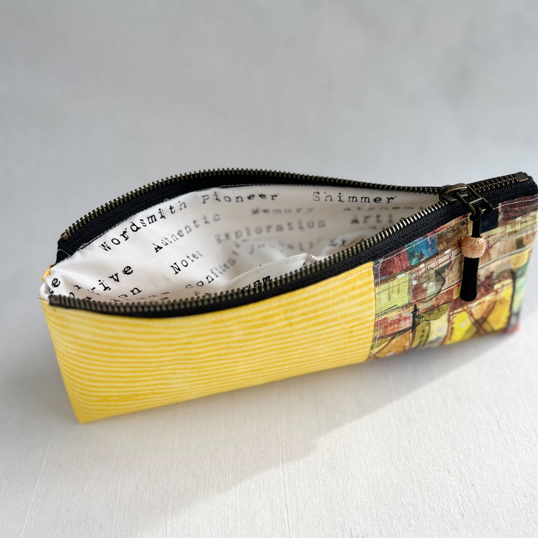 Zip Bag Pouch - Holds Art Pens, Paintbrushes and Supplies