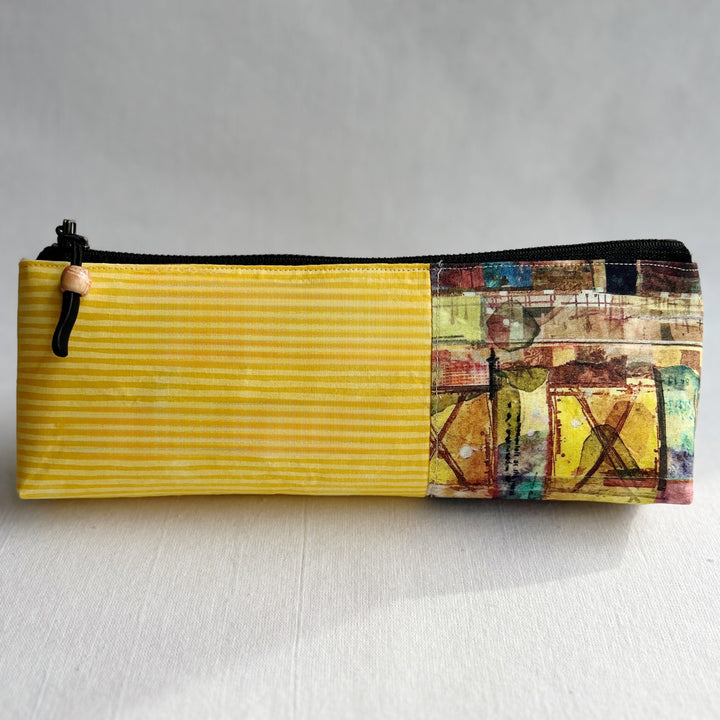 Zip Bag Pouch - Holds Art Pens, Paintbrushes and Supplies